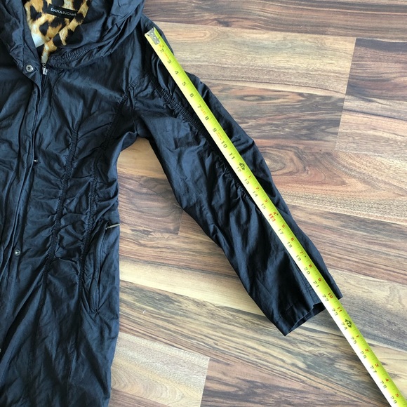 Dana Buchanan waterproof jacket - Picture 14 of 14